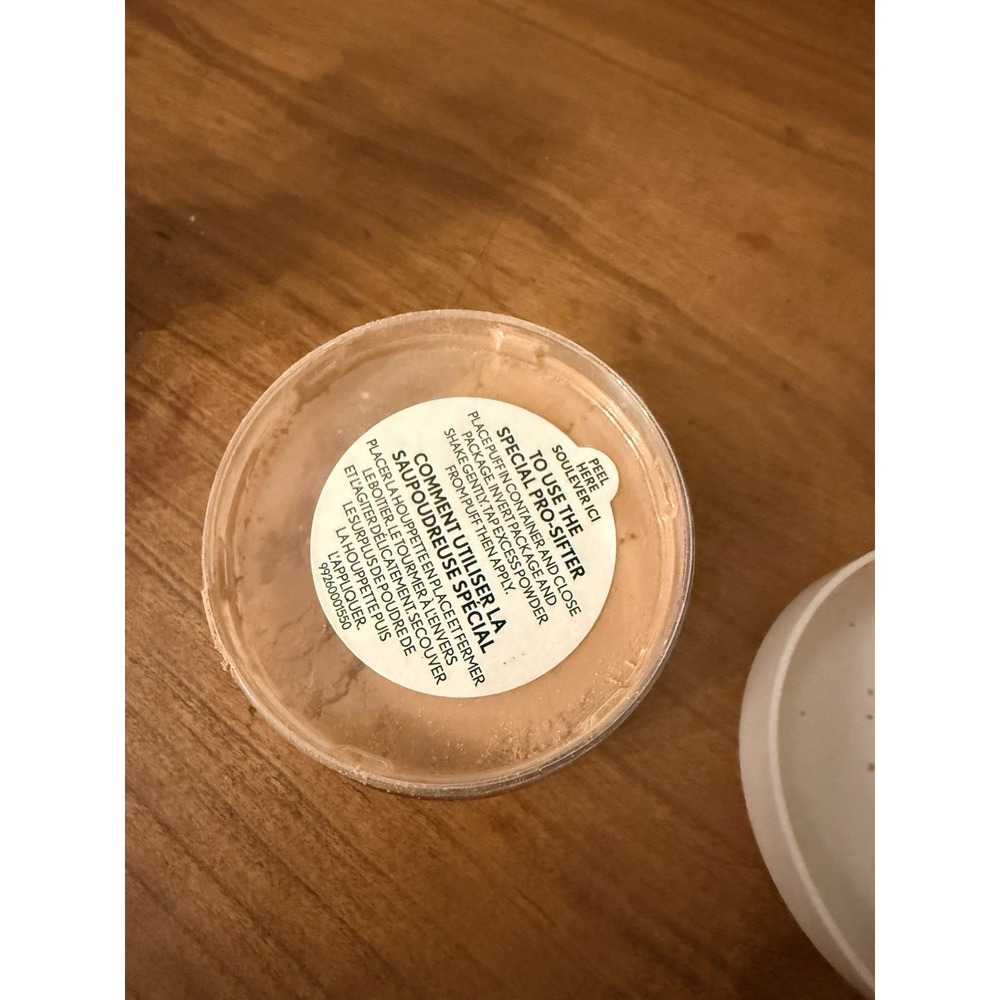 COVERGIRL Cover Girl TruBlend Minerals Loose Mineral Powder .63z Color 200 Light - Picture 3 of 4